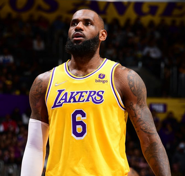 El secreto de LeBron James: Dormir 12 horas al día